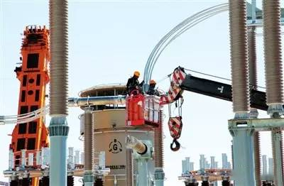 特高壓換流站光開關EMC測試現(xiàn)場 特高壓換流站光開關EMC測試現(xiàn)場